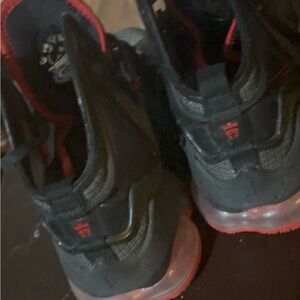 Nike LeBron 19 size 6